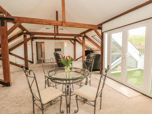 Lower Norton Apartment