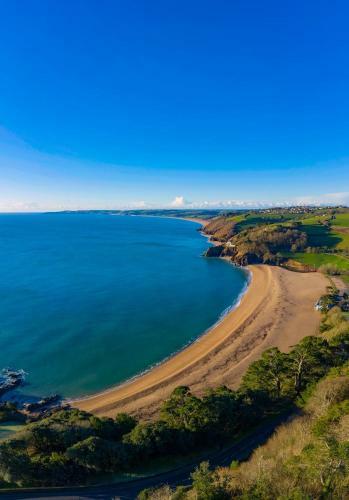 Bed & Breakfast Waterfront House