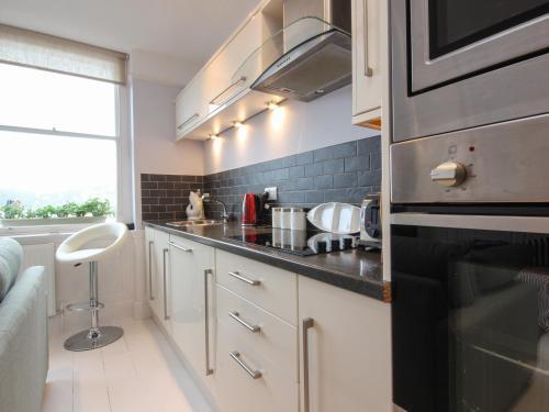 32 Newcomen Road (flat 1)