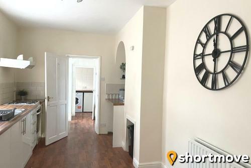 Shortmove -large Self Contained Apartment, Wifi, Smart Tv