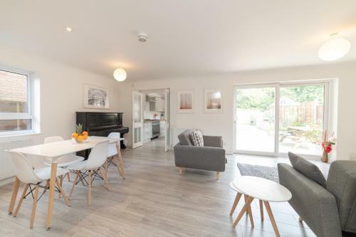 City Visits - Ettington Close, Nec, Bhx, Blythe Valley Solihull