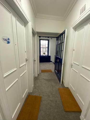 Stylish Georgian 1 Bedroom Apartment