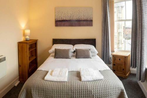 ? Central, Spacious Apartment Close To University?