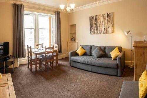? Central, Spacious Apartment Close To University?