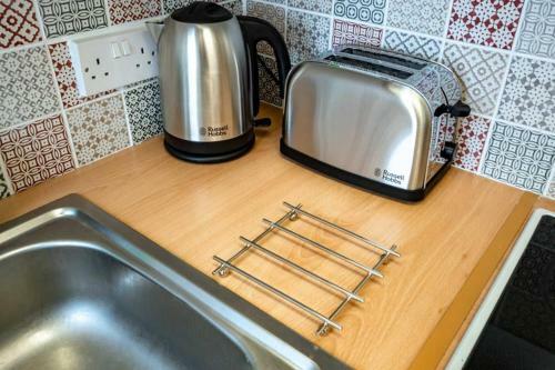 ?bright Apartment, Near University + City Centre?