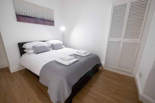 Apartamento ? Spacious 2 Bed Flat, Close To University ?