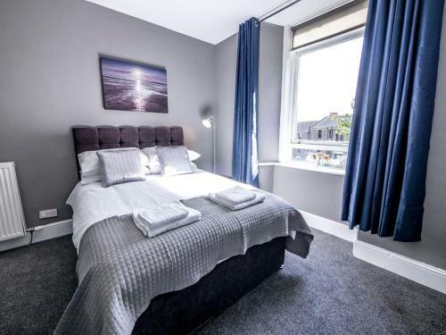 Apartamento New Superhost Listing: Bright Flat Nr. University