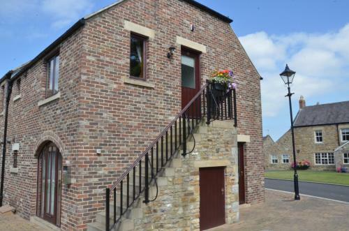 Plawsworth Hall Serviced Cottages And Apartments
