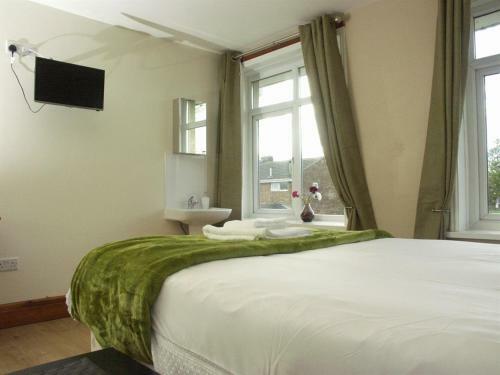 Budget H Express Hotel