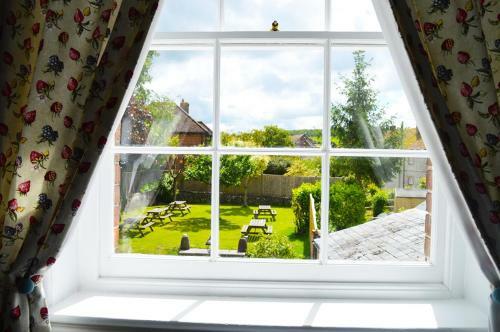 Bed & Breakfast The Star And Garter