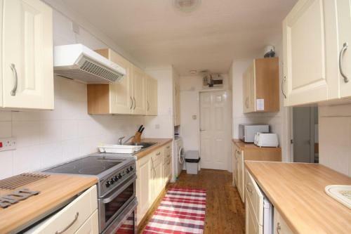 10a Medmerry Park 2 Bedroom Chalet - No Manual Workers Allowed