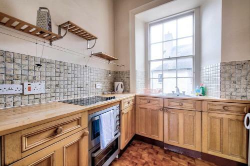 Apartamento Guestready - Cosy 2br Top Floor Apt At World's End