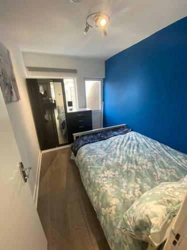 3-bed Ground Floor Apartment In Edgware