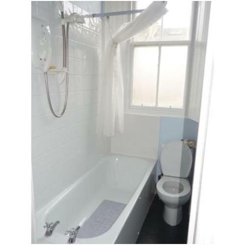 Goldenacre Private Room (homestay)