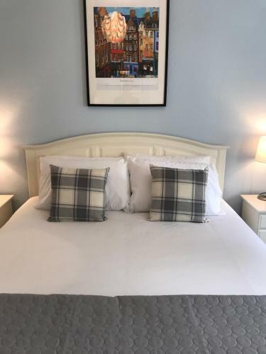 Chessels Court Apartment