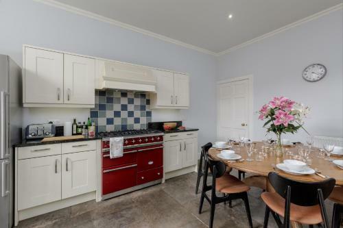 Apartamento The Bellevue Crescent Residence