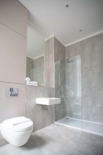 Beautiful Minimalistic Studio Apartment In Central