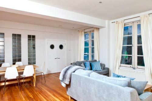 Gorgeous Home In Vibrant Leith - Sleeps 6