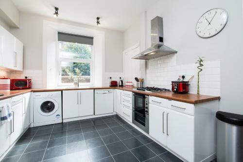 Apartamento Beautiful, Traditional 2 Bedroom Main Door Flat