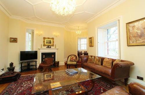 Apartamento 3 Bed Apt In Historic Ramsay Garden