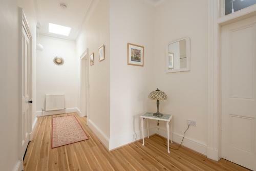 Apartamento Dean Terrace - Traditional 3 Bed In Stockbridge