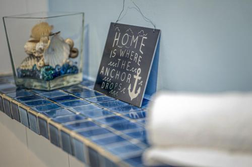 Silver Lining - Quiet St Patrick City Apartment