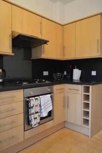 Comfortable 2 Bed Apartment In Blackford