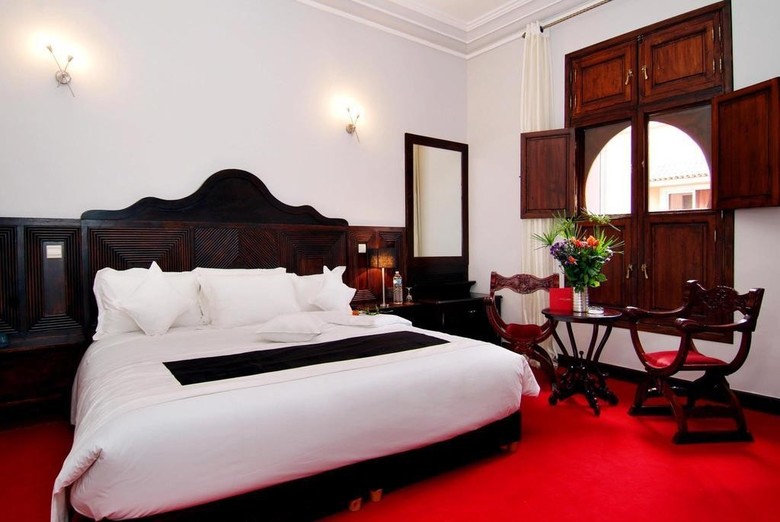 Hotel Roux