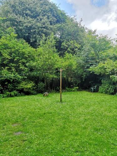Beautifully Bright 2 Bedroom Apartment