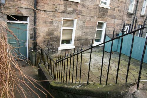 427 - Salmond Place Apartment