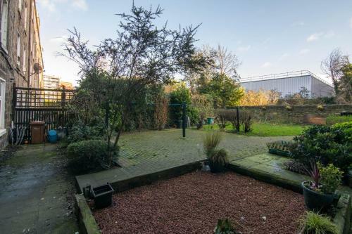 427 - Salmond Place Apartment