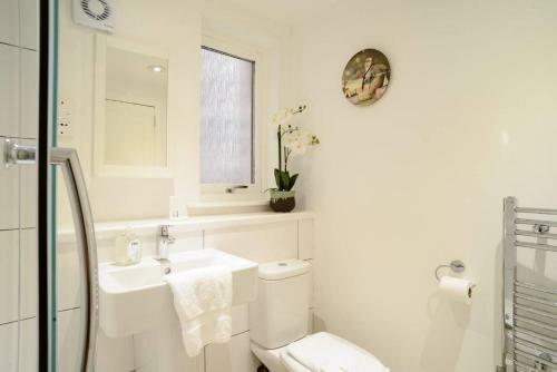 Altido Royal Mile Apartment With Free Parking!