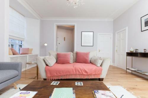 Apartamento Beautifully Modernised New Town Home Sleeps 6