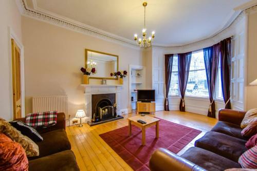 Apartamento Spacious 3br Apt Moments From The Meadows & Old Town