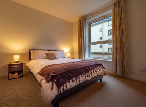Altido Elegant 2bedroom Apartment With Balcony And Parking