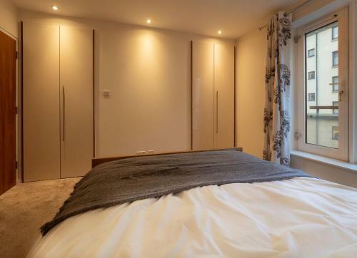 Altido Elegant 2bedroom Apartment With Balcony And Parking