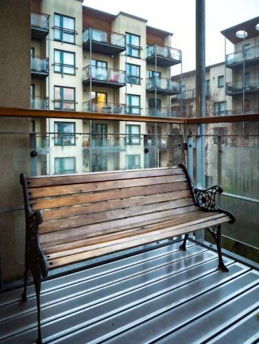 Altido Elegant 2bedroom Apartment With Balcony And Parking