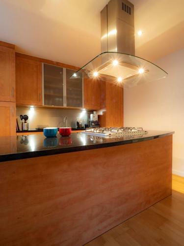 Altido Elegant 2bedroom Apartment With Balcony And Parking