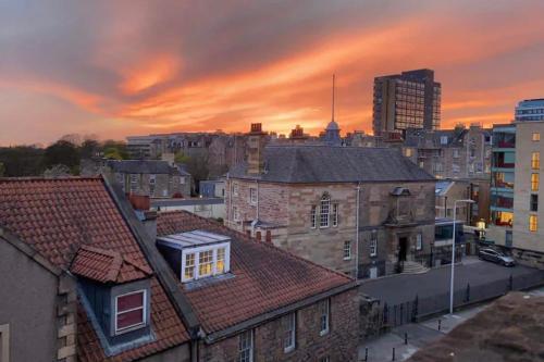 Guestready - Cosy Top-floor Apartment In Newington