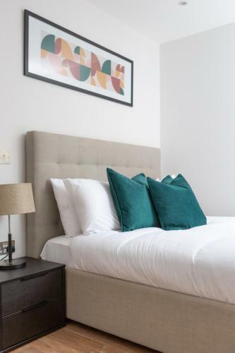 Altido Brand New Studio Apartment With Castle View