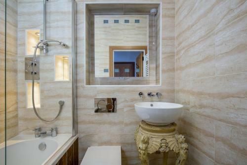 Castle Vista, Grassmarket Apartment