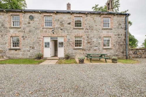 Belle Isle Castle And Cottages