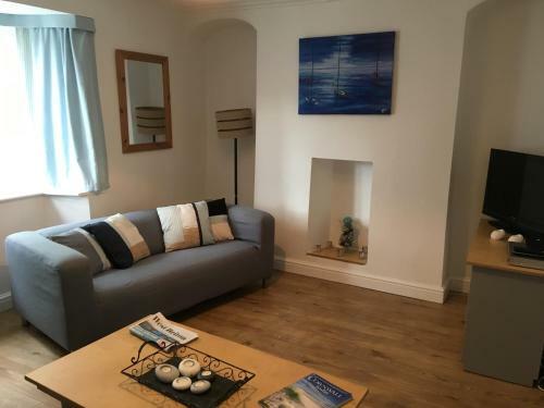 Four Bedroom Town House With Terrace