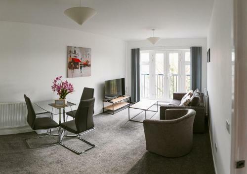 Farnborough Airport Twin Bed Apartment