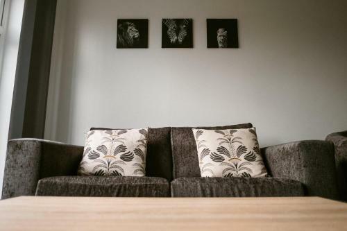 Farnborough Airport Twin Bed Apartment