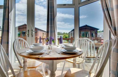 Bluebell Hot Tub Lodge