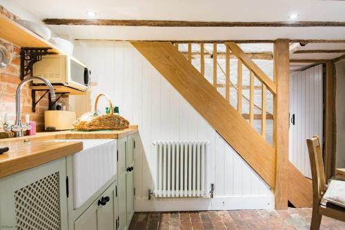 Oast Barn Cottage