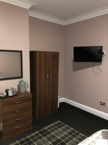 Hotel The Holystone Bar & Restaurant