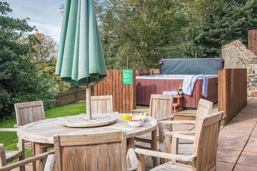 The Granary With Hot Tub Near Perth Perthshire