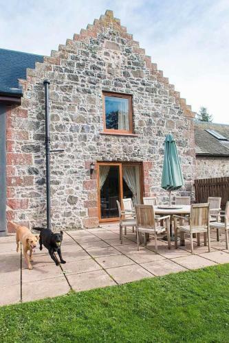 The Granary With Hot Tub Near Perth Perthshire